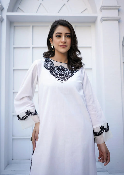 YoloPret - Stitched 2Pc Embroidered Cotton Lawn JASHAN-S25-0047