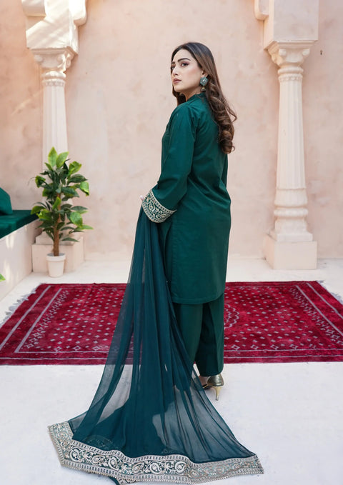 Yolopret - Stitched 3Pc Embroidered Plain Lawn With Embroidered Border Chiffon Dupatta Jashan - S25 - 0025