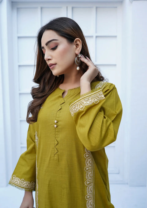 YoloPret - Stitched 3Pc Tilla Embroidered Intermix Lawn with Embroidered Border Chiffon Dupatta JASHAN-S25-0030