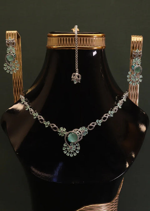 UR 83 Pearl Bloom Choker SET