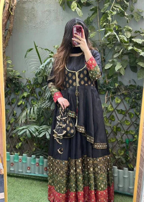 Gul Bano 4Pc 0053