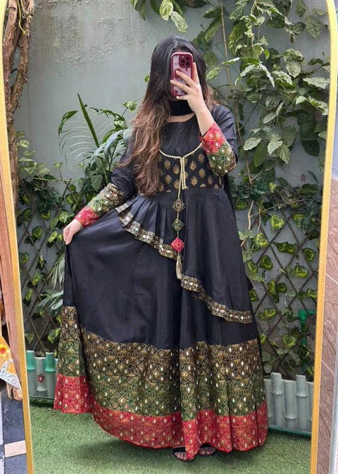 Gul Bano 4Pc 0053