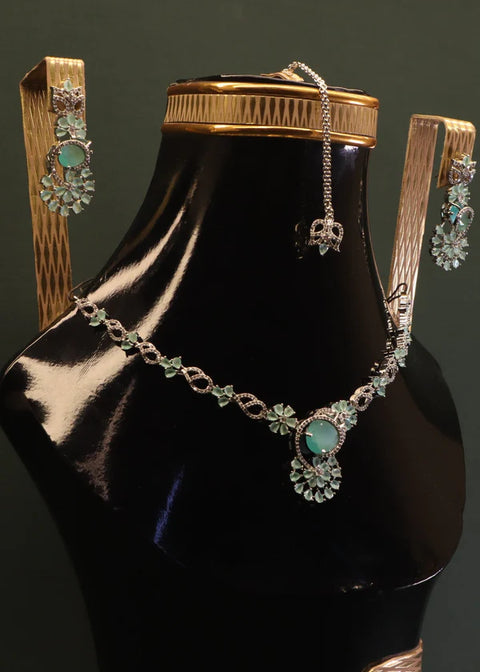 UR 83 Pearl Bloom Choker SET