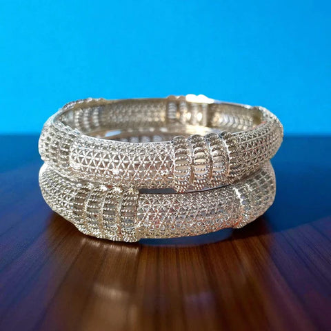 Elegant Silver Bangle With Intricate Design