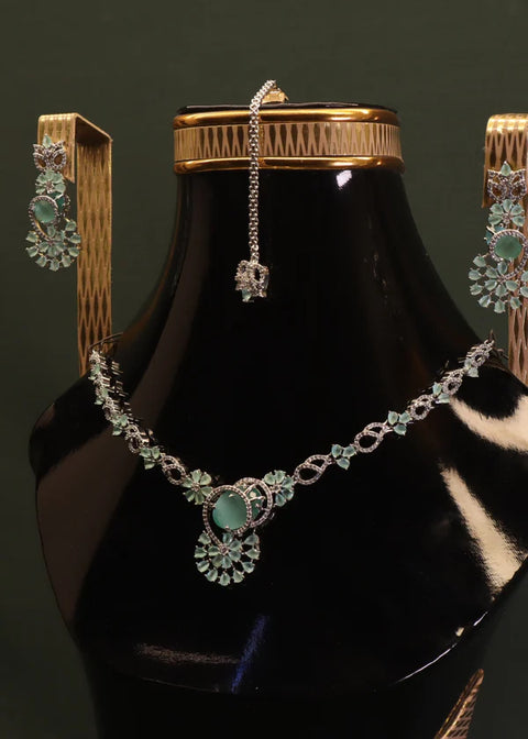 UR 83 Pearl Bloom Choker SET