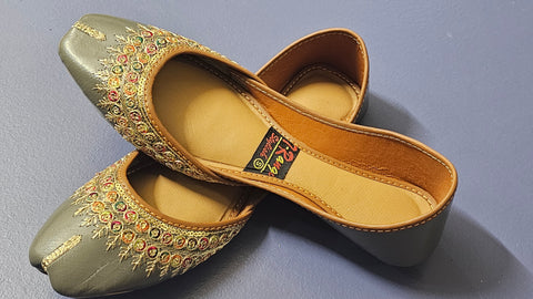 Grey Embroidered khussa 10