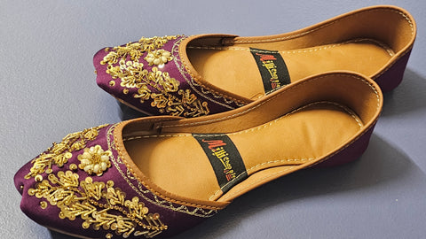 Purple Embroidered khussa 11