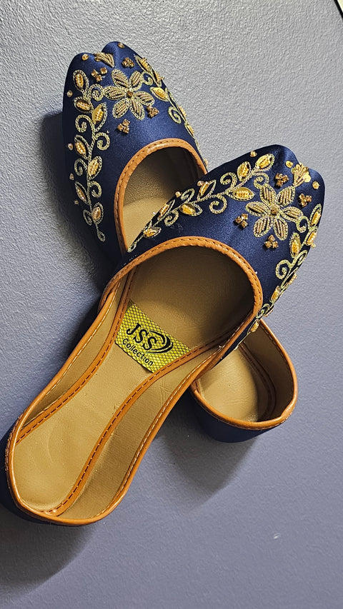 Blue Embroidered khussa 10