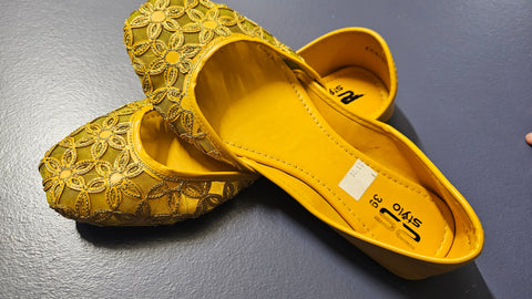 Yellow net Embroidered khussa