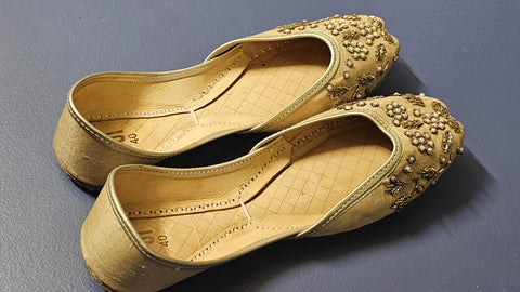 Golden Embroidered khussa 10
