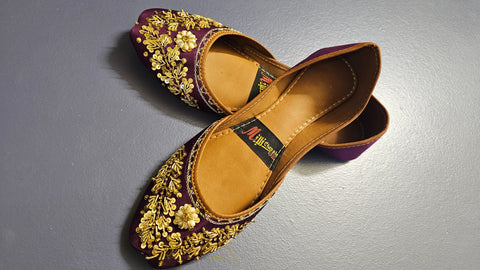 Purple Embroidered khussa 10