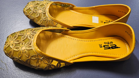 Yellow net Embroidered khussa